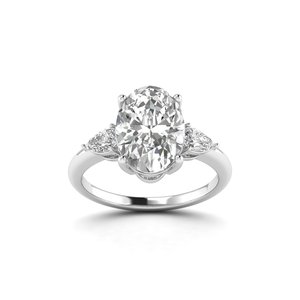 Bague AJRETAIL à trois pierres ovales en or blanc sertie de diamants de laboratoire de 4,35 carats, couleur F, clarté VS1, IGI - Product Image 1