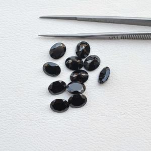 พลอยสปิเนลสีดำธรรมชาติ เกรด AAA ขนาด 8x10 มม. รูปทรงรีเหลี่ยมเจียระไน หินกึ่งมีค่า จำหน่ายโดยตรงจากผู้ผลิต - Product Image 3