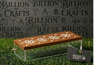 Boîte cadeau rectangulaire en bois faite à la main pour l'Aïd Moubarak avec incrustation florale, pot à chocolat, fruits secs et bonbons pour le Ramadan - Product Image 2