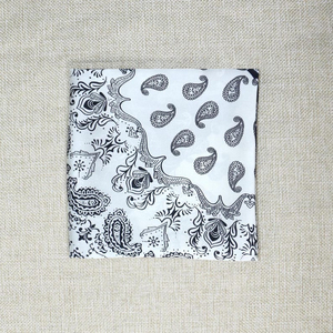 Pañuelos Cuadrados de Seda Satinada con Diseño Floral, Personalizables, para Mujer, de Alta Calidad, para Uso en Exteriores, Todas las Temporadas, Colores Personalizados - Product Image 3