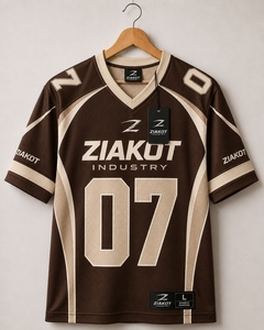 ขายส่งโดยตรงจาก ZIAKOT INDUSTRY เสื้อฟุตบอลแท้สีดำลายธงชาติอเมริกาแบบวินเทจ ผ้าตาข่ายสีครีม - Product Image 6
