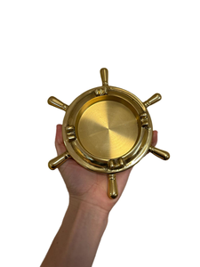 Cenicero de latón con forma de timón de barco, accesorio náutico marítimo para fumar, cenicero decorativo para bar, salón de cigarros, yate, oficina, cafetería - Product Image 1