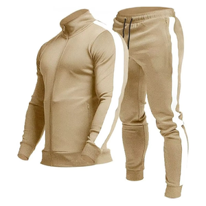 Conjunto Deportivo de Dos Piezas para Hombre, de Algodón y Poliéster, con Logotipo Personalizado Bordado de Alta Calidad, para Entrenamiento y Jogging - Product Image 1