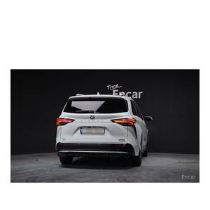 Toyota Sienna 2.5 Híbrida AWD 2023, 55,032 km, Asientos de Cuero, Cámara Trasera, Volante a la Izquierda - Product Image 4