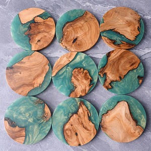 Posavasos Artesanales de Resina y Madera, Combinación Artística de Forma Redonda para Uso Diario en la Cocina - Product Image 3