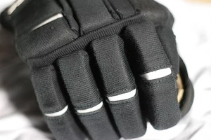 Nouveaux gants de hockey sur glace de haute qualité, dernier design, fabrication en usine, service OEM, fabriqués au Pakistan - Product Image 4
