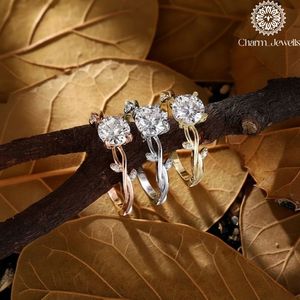 Anillo de Compromiso Charm_Jewells de Oro Rosa con Moissanita, Corte Brillante Redondo, Engaste de Garras, Diseño Floral, Estilo Romántico para Mujer - Product Image 2