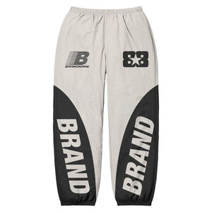 Chándal Deportivo Premium 2026, Color Marrón, Poliéster, Resistente al Viento |   Conjunto Unisex con Capucha |   Logotipo Frontal Bordado Personalizado OEM Streetwear - Product Image 3