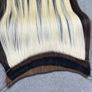 Extensiones de Cabello de Plumas Vibrantes Hechas con Plumas de Gallo Grizzly Genuinas, que Proporcionan una Textura Natural - Product Image 1