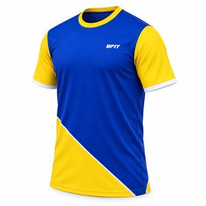 เสื้อยืดกีฬาบล็อกสีสำหรับผู้ชาย พรีเมียม บีฟิต สปอร์ตแวร์ สีน้ำเงินโคบอลต์-เหลือง แขนสั้น ระบายอากาศได้ดี แห้งเร็ว เป็นมิตรกับสิ่งแวดล้อม - Product Image 3