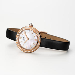 <span class=keywords><strong>Montre</strong></span> pour <span class=keywords><strong>femme</strong></span> I&W CARNIVAL, luxe, charme, bracelet en cuir de vachette, boîtier en acier inoxydable, cristal saphir, 30 mm, quartz, cadran à aiguilles - Product Image 3