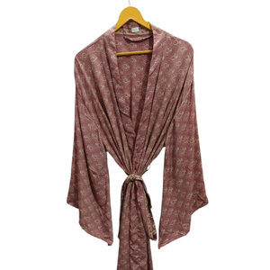 Kimono de seda Bridel con patchwork, túnica larga para cubrir el bikini, ropa de noche, hecho a mano, estilo vintage indio, kimono de sari de seda reciclada. - Product Image 1