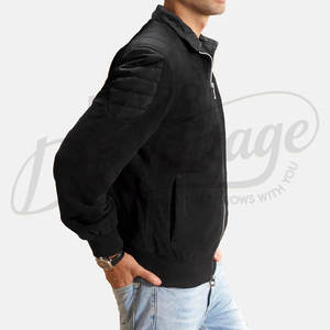 Chaqueta Bomber Negra para Hombre de Gamuza Genuina con Paneles de Cuero Acolchado en los Hombros y Ribete Acanalado - Product Image 5