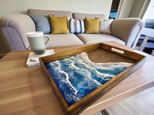 Bandeja de Servir de Madera de Nogal Teñida con Acabado Lacado, Reutilizable, Portátil, con Diseño Multifuncional para Escritorio, Ideal para Servir Comida con Temática de Playa - Product Image 3