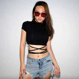 Haut court en tricot noir pour femme, col roulé, manches courtes, couleur unie, détail bandage, style Y2K, vêtements printemps-été - Product Image 6