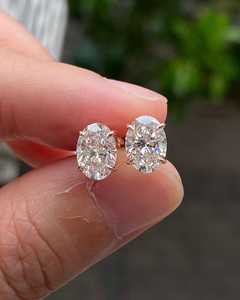 Pendientes de Diamantes Cultivados en Laboratorio con Corte Oval Brillante, Oro Sólido de 14K, Joyería Personalizada, Regalo de Aniversario para Ella, Uso Diario Sencillo - Product Image 2