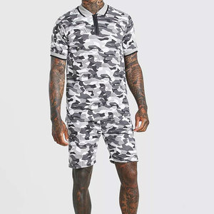 Ensemble thermique léger et respirant à col zippé avec motif camouflage unique, 2 pièces (T-shirt et short), pour livraison directe et vente en gros - Product Image 1