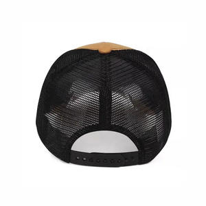 Gorra deportiva de 5 paneles con logo personalizado, perforaciones cortadas a láser, de poliéster, para golf y béisbol. - Product Image 4