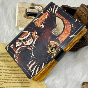 Diario Grimoire de Cuero Genuino Cosido a Mano, Clásico y Religioso, con Diseño de Cuervo, Libro de Hechizos Impreso y Cierre de Latón - Product Image 5