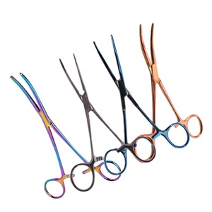 คีมหนีบห้ามเลือดสำหรับผ่าตัด ใช้ได้ทั้งทางทันตกรรมและสัตวแพทย์ อุปกรณ์การแพทย์คุณภาพสูง คีมคาร์มัลต์โค้ง ขนาด 6 1/4 นิ้ว เคลือบสี - Product Image 1