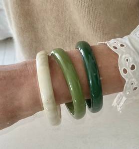Elegant Handmade Resin <b>Mold</b> with Pearl Colorful Design <b>Hand</b> Modeling Technique-Special Holiday Gift for Women - Product Image 3