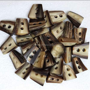 Botón de palanca de cuerno de búfalo 26mm 2 agujeros media luna 1 "barril Duffle abrigo chaqueta capa tejer costura - Product Image 3