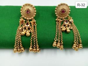 Juego de Joyería de Compromiso de Latón al por Mayor, Aretes Gruesos Geométricos Chapados en Oro de Moda - Product Image 2