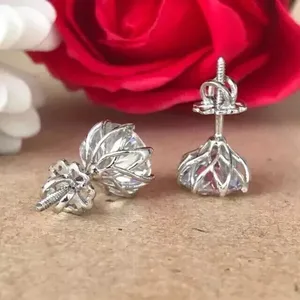 Pendientes de Diamante Cultivado en Laboratorio de Corte Brillante Redondo de 2.50 Quilates, con 6 Puntas, para Mujer, Estilo Vintage, en Oro Blanco de 14K, Clásicos Solitarios - Product Image 3