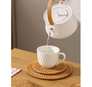 Ensemble de deux dessous-de-plat ronds en rotin pour bouilloire et tasse, couleur naturelle, produit très vendu - Product Image 1