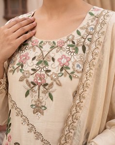 Ensemble palazzo brodé en nylon premium, crème, charmant, multicolore, avec dupatta faite main, Aarika Textile, pour femmes, toutes saisons - Product Image 3