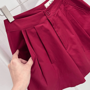 Fabricant de robes au Vietnam – Nouvelles robes mini décontractées haut de gamme pour femmes, élégantes et luxueuses, couleur unie, taille ajustée, épaules dénudées - Product Image 3