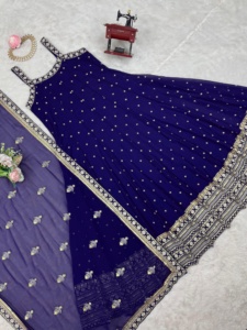 Hermoso vestido de fiesta y Dupatta con hilo con Secuencia Tela DE TRABAJO Chinon seda Interior Micro hilo de trabajo con secuencia - Product Image 4