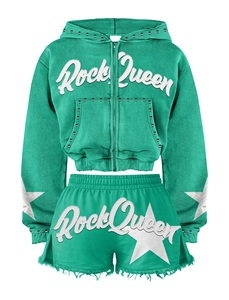 Ensemble sweat à capuche court zippé et short multi-designs |   Collection de survêtements streetwear |   Ensemble deux pièces graphique en strass - Product Image 4