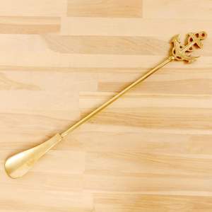 Cuchara para zapatos de latón hecha a mano con acabado antiguo, herramienta de ayuda para poner zapatos, perfecta para un uso cómodo del calzado. - Product Image 2