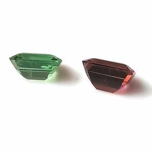 Paire de pierres précieuses naturelles en tourmaline multi-couleurs, taille émeraude 7x5 mm, 2,40 carats, provenant de Zambie - Product Image 4
