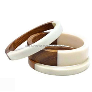 Bracelets en bois de manguier naturel avec finition mate lisse Bijoux contemporains faits à la main Idéal pour les commandes en boutique et à l'exportation - Product Image 5