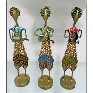 Figurines Art Déco Traditionnelles en Métal - Décoration Amovible pour Salon de Retraite - Product Image 1