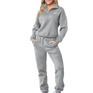 Ensemble de détente deux pièces pour femmes, pull à col zippé, pantalon décontracté, gris uni, survêtement assorti, confortable à porter - Product Image 2