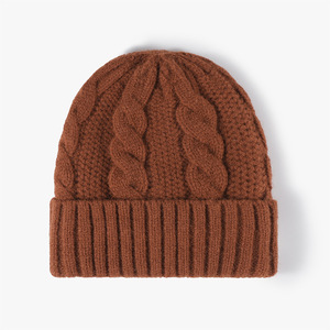 Bonnet tricoté d'hiver RTS pour femme, idéal pour la plage et les voyages, 100 % polyester, vente en gros d'usine, bonnet épais torsadé en maille torsadée - Product Image 5