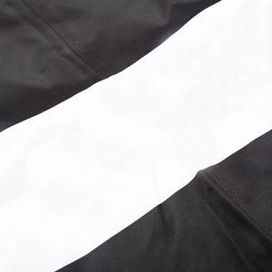Shorts MMA pour hommes, couleur contrastée blanc et noir, très vendus, fabriqués par TEENS INDUSTRIES, meilleur fournisseur, prix raisonnable. - Product Image 5