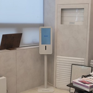 Bodydot BDF1000 Analyseur corporel intelligent alimenté par l'IA pour le suivi de la santé, avec cadre en alliage d'aluminium flexible, non pliable, pour l'analyse complète de la posture corporelle - Product Image 1