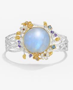 Brazalete de Plata de Ley 925 con Flor de Piedra Lunar Personalizada, Elegancia Delicada, Belleza Floral, Lujo Atemporal, Calidad Premium - Product Image 1