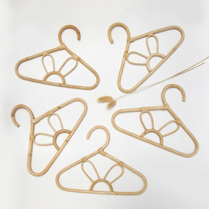 Flower rattan children coat hangers <b>cheap</b> price for retail clothing store top sales clothes hanger - Product Image 6