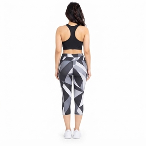 <b>Women</b> <b>Capri</b> <b>Legging</b> Made With High Quality Performance Material Flexible Movement Moisture Control Properties Breathable - Product Image 2