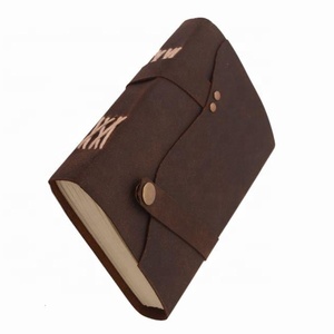 Carnet en cuir marron vintage fait main - Carnet de croquis A5 antique avec papier coton à bords festonnés et reliure cousue - Product Image 2