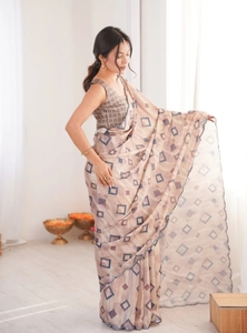 Sari d'automne réversible en soie mélangée, imprimé géométrique et graphique, sans plis, pour femme, style Bollywood - Product Image 4