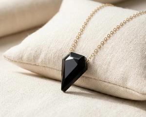 Collar con Colgante de Turmalina Negra, Cristal Facetado, Piedra Curativa, Cadena Dorada, Joyería de Protección, Regalo para Mujeres y Hombres - Product Image 1