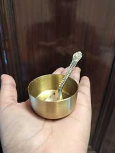 Caja de especias de latón hecha a mano con tapa de pavo real |   Organizador de Cocina Masala Dabba - Product Image 2