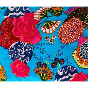 Tela de algodón estampada a mano con motivos florales indios en rosa caramelo, ideal para acolchar, almohadas, cortinas y fundas tejidas para niños y niñas. - Product Image 5