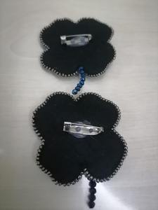 Nouvelles broches de mode perlées faites à la main de haute qualité au design classique pour enfants et filles, idéales pour les fêtes décontractées, vente en gros - Product Image 2